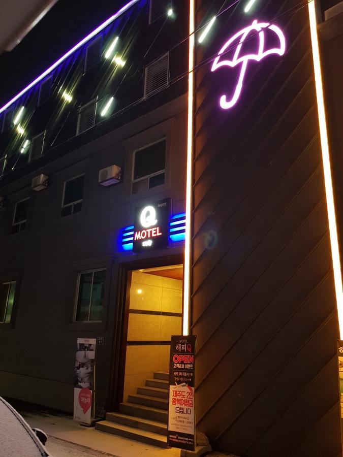 Happy Q Motel Andong Exterior photo