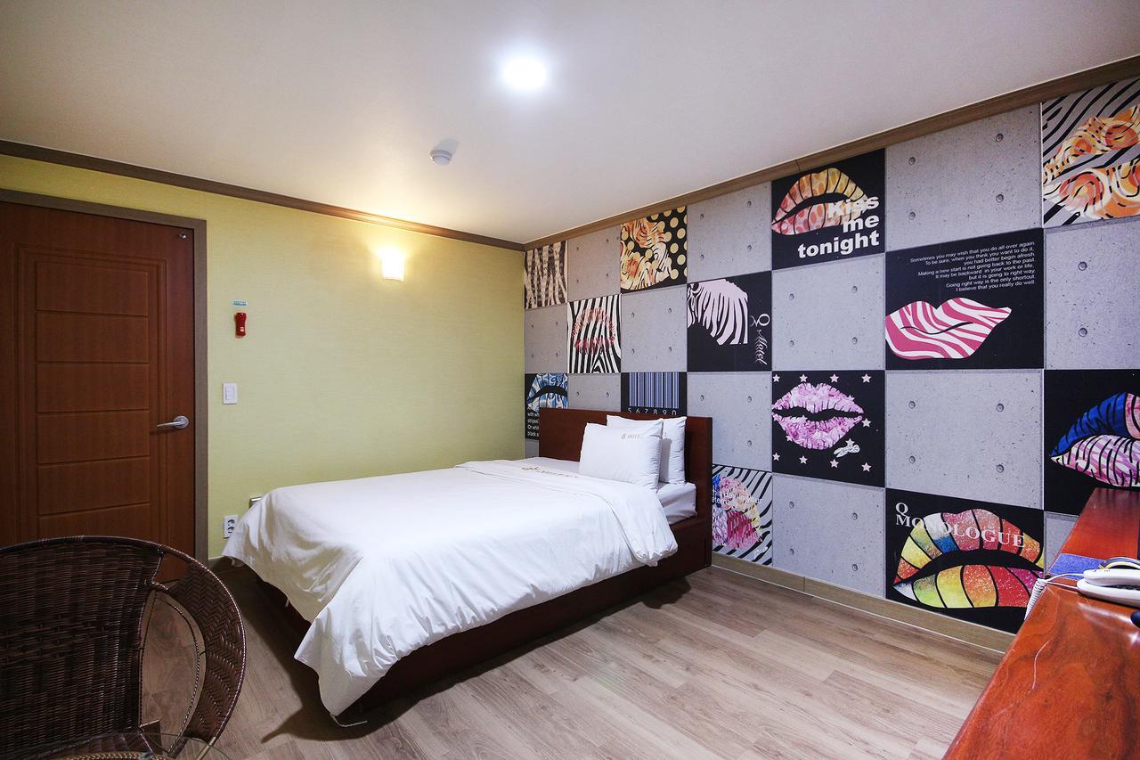 Happy Q Motel Andong Exterior photo